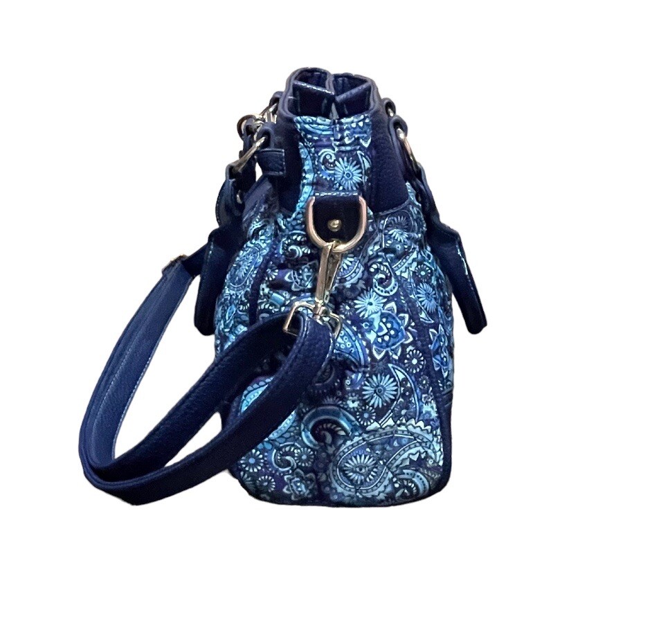 Simply Glamorous Ocean Breeze Stacey Whitmore Paisley Blue Quilted