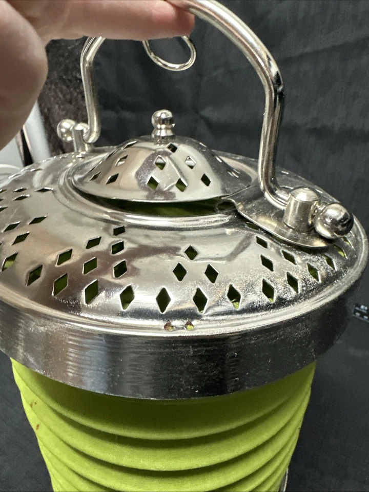 Linterna de vela plegable vintage India de lona verde cobre Concertina D122 Foto 4 de 4