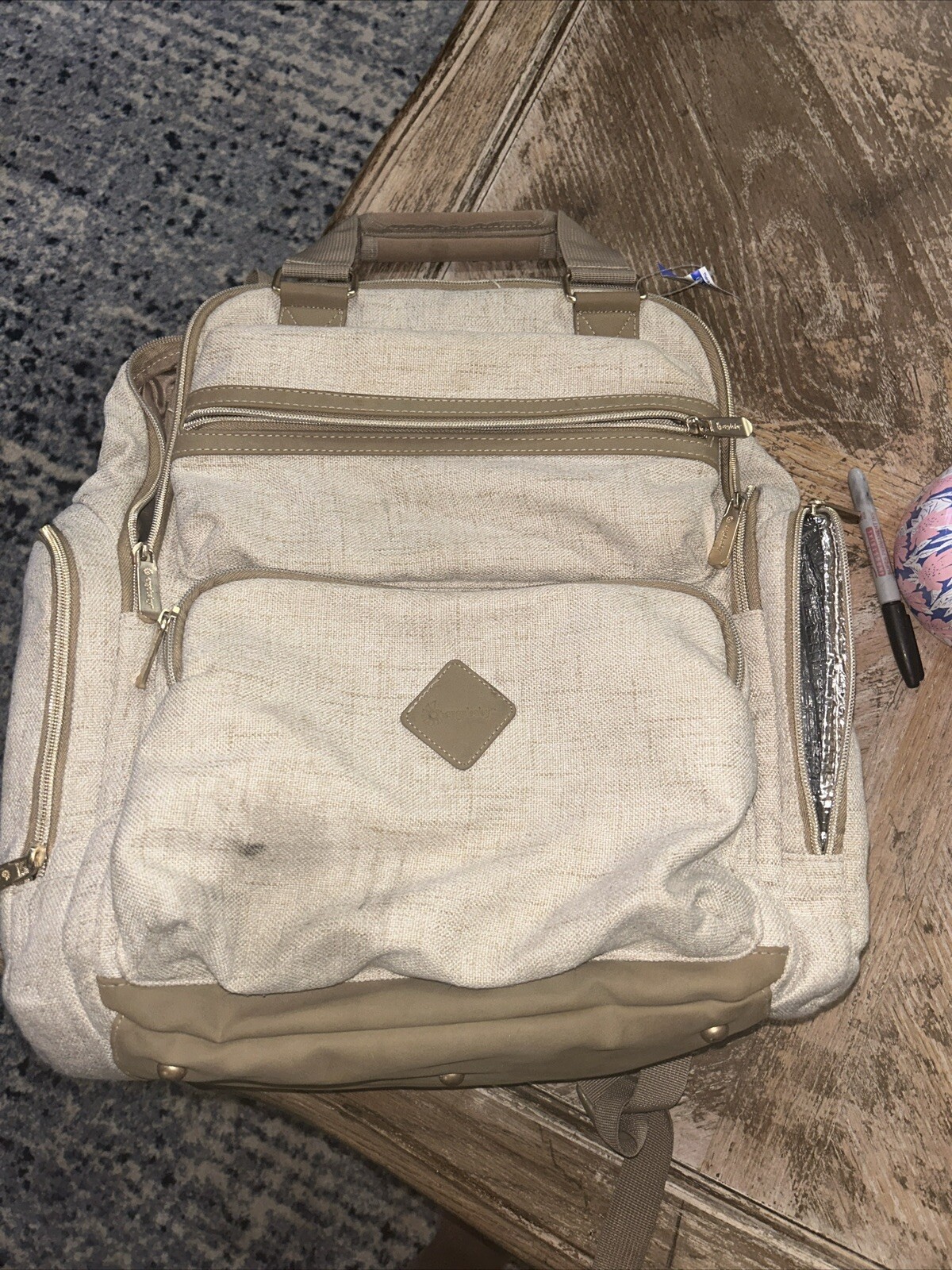 Ergobaby Diaper Bag Backpack Includes Baby Changing Pad in Excellent Condition-image