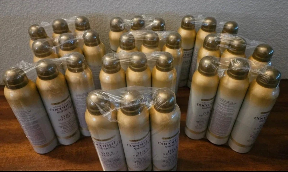 OGX Extra Strength Dry Shampoo Refresh Restore+ Coconut Miracle Oil 30 Cans. - Image 2 of 4