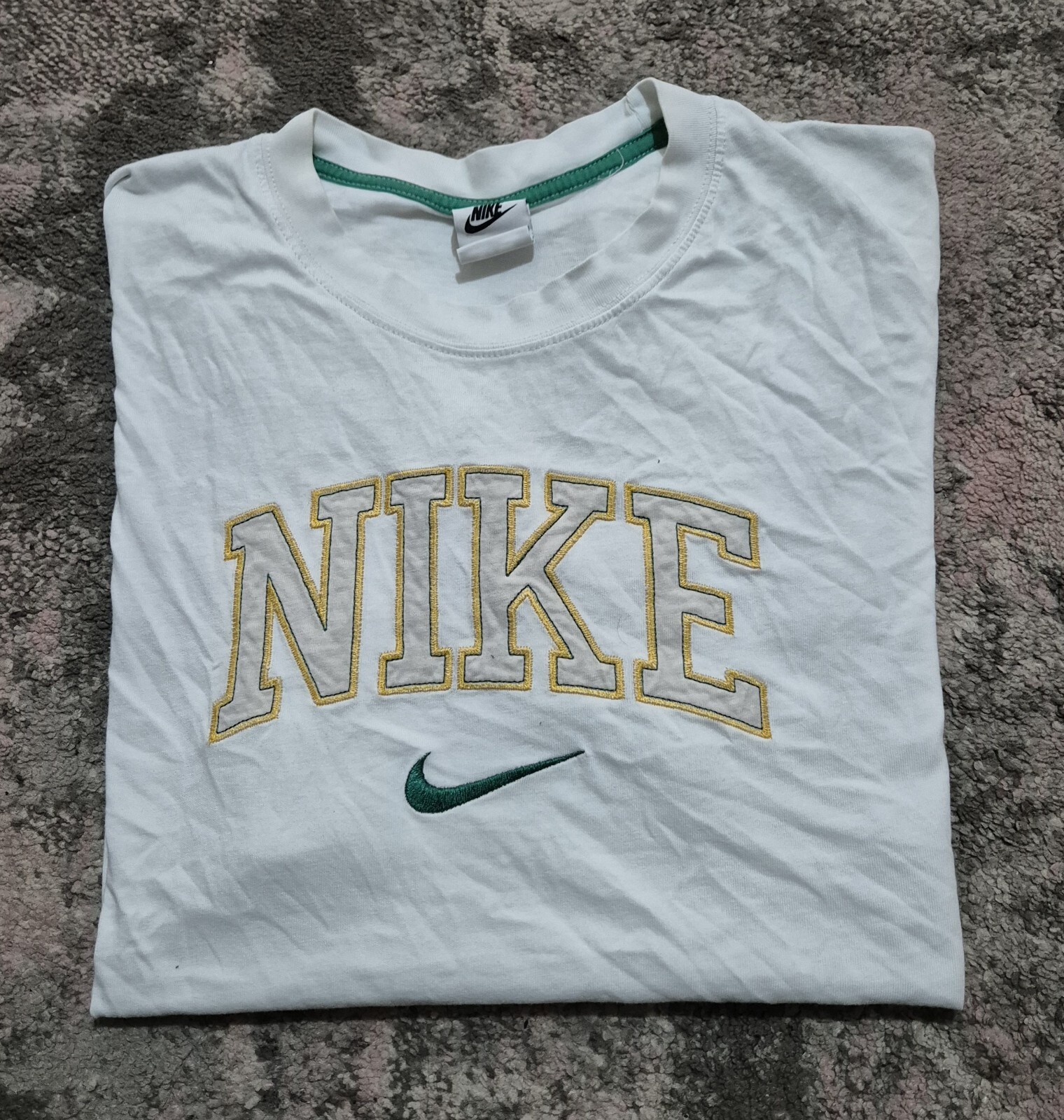 Retro Nike Embroidered T-shirt - Size XL