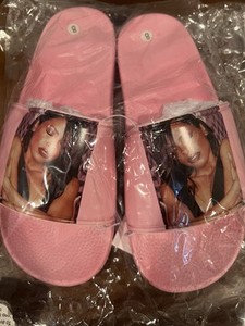 Women’s Flip Flops, Size 8 -Brand New