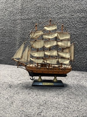 Mayflower Holz dekoratives Schiff auf Sockel 9,25 H x 9,5'' L