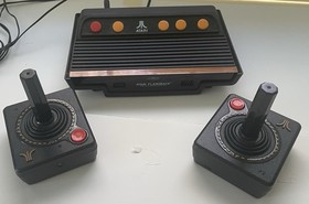 Atari FlashBack 6 Video Game System Console Wireless With 100 Built-In Games