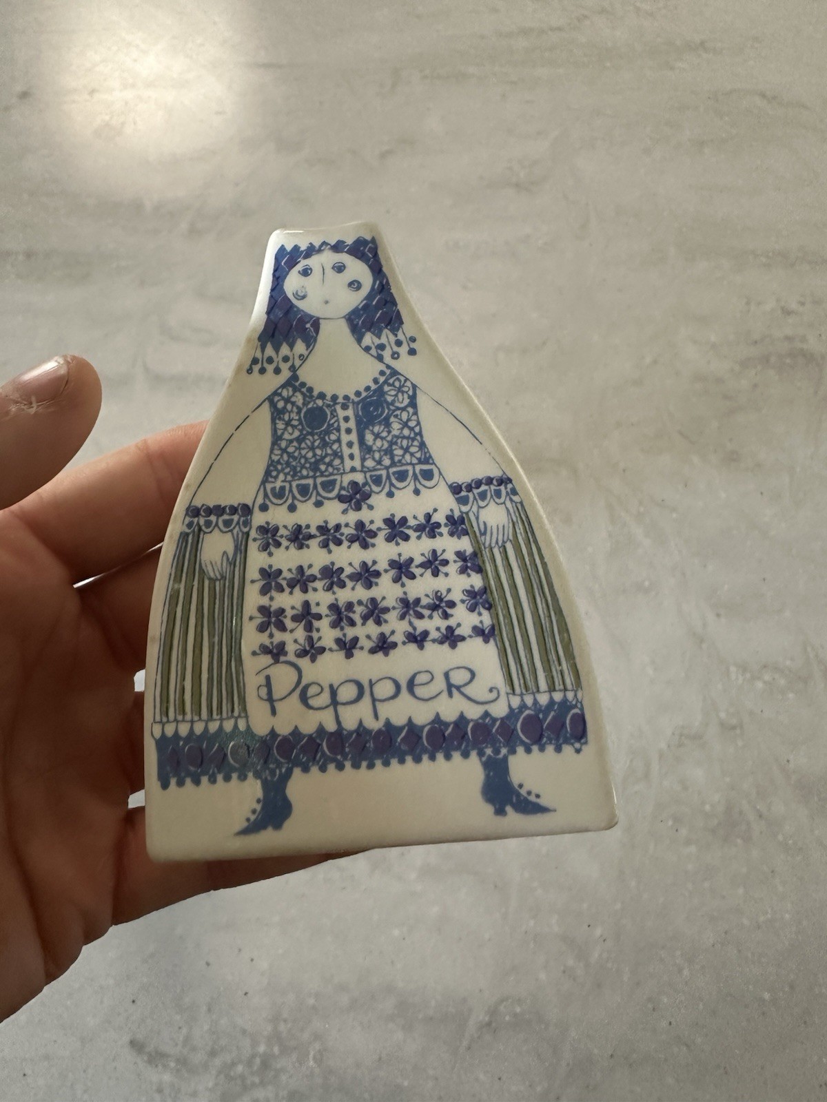 FIGGJO "Lotte" Norway SALT & PEPPER Shakers Old Man and Woman (Kar og Moy)