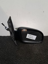 Retroviseur droit (ou coque) Volkswagen FOX