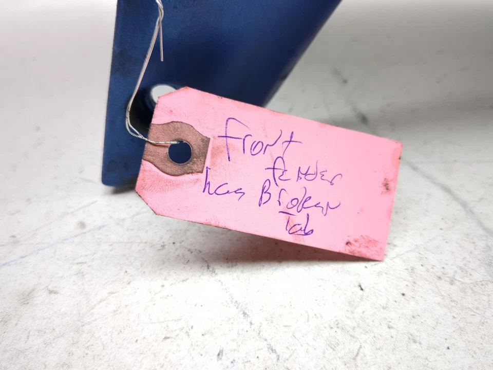 01-03 Suzuki GSXR 600 750 Front Wheel Fender - Image 2 of 4