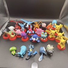 Pokemon Schoko Ei 25 Figuren Sammler Spielzeu...