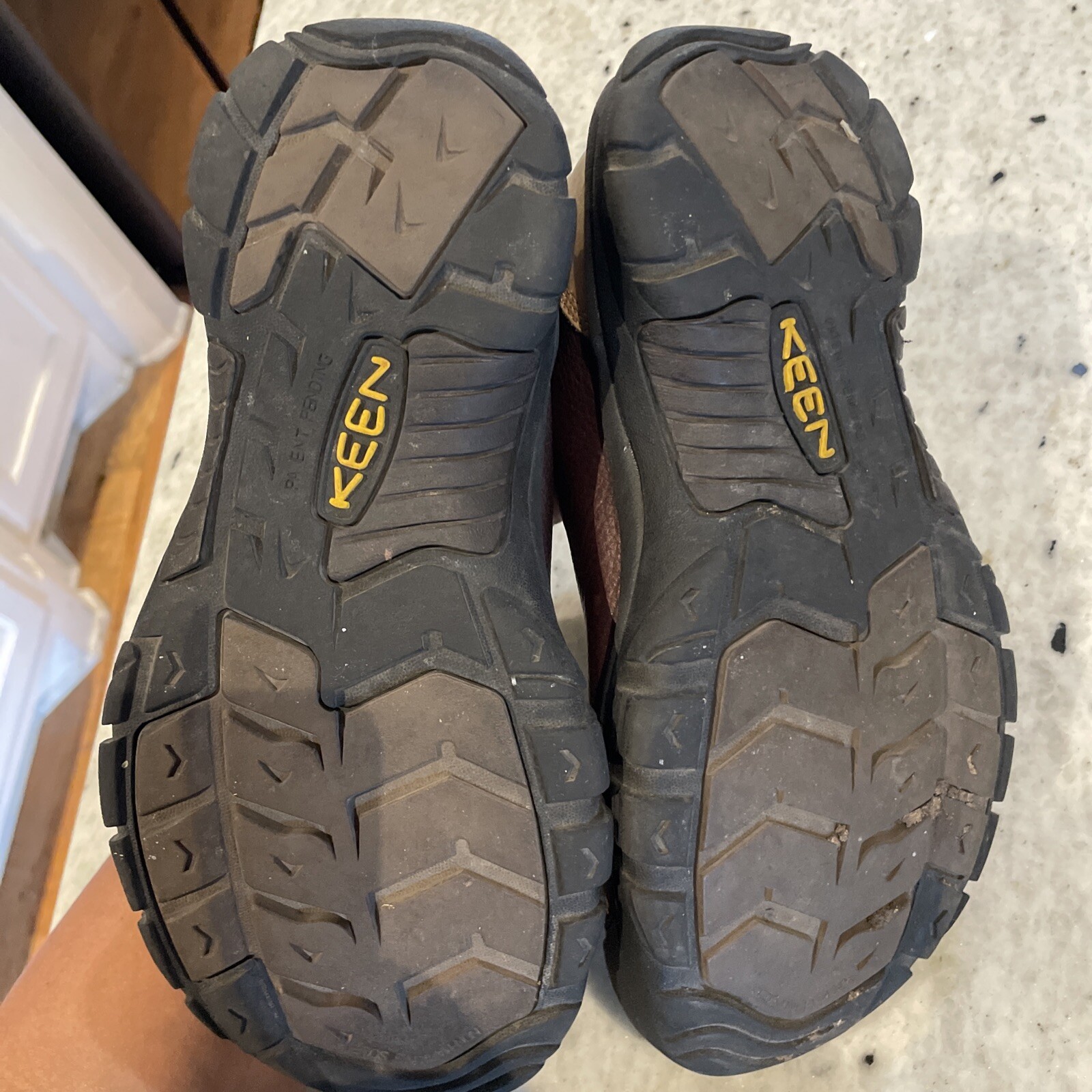 Scarpe da trekking da donna Keen Outdoors in pelle taglia 8