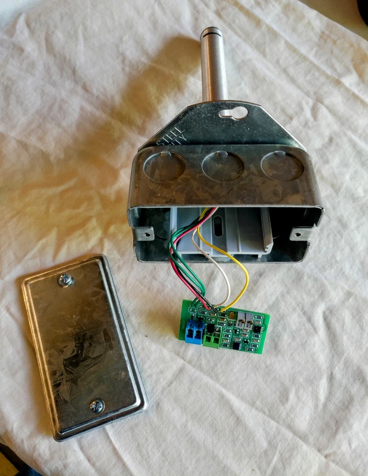 Temperature/Humidity Sensor KHD2-T85 Duct Mounted 2%,1000Ω RTD @32˚F (0˚C) New - Image 3 of 4