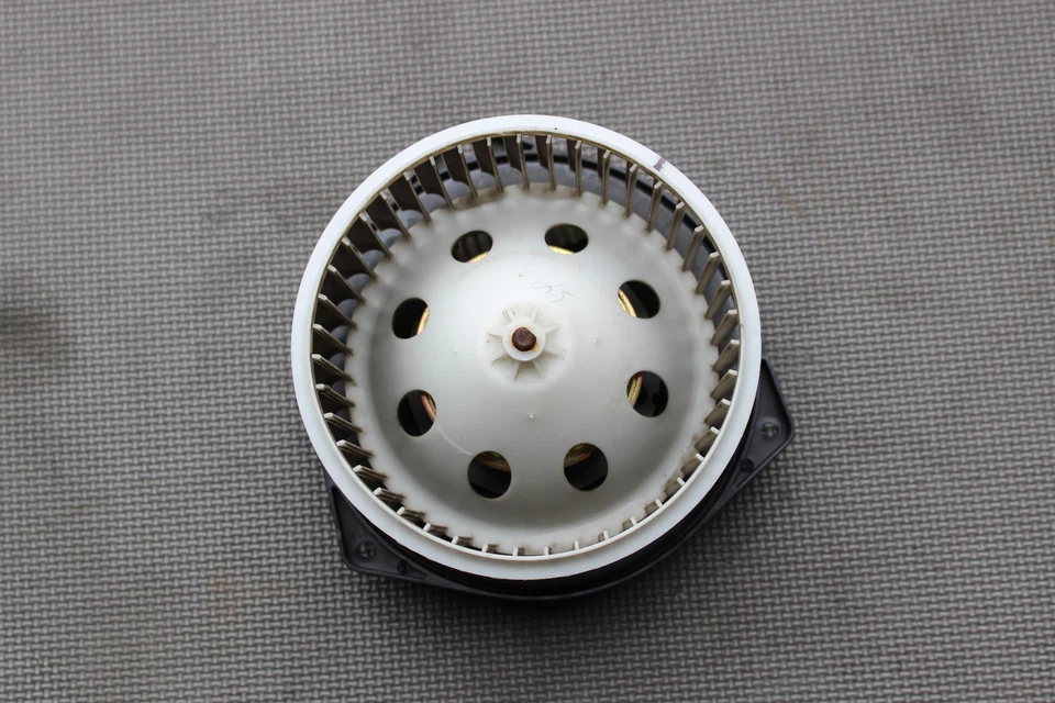 Infiniti M35 M45 2006-2007 aire acondicionado ventilador ventilador montaje motor V348 Foto 2 de 4