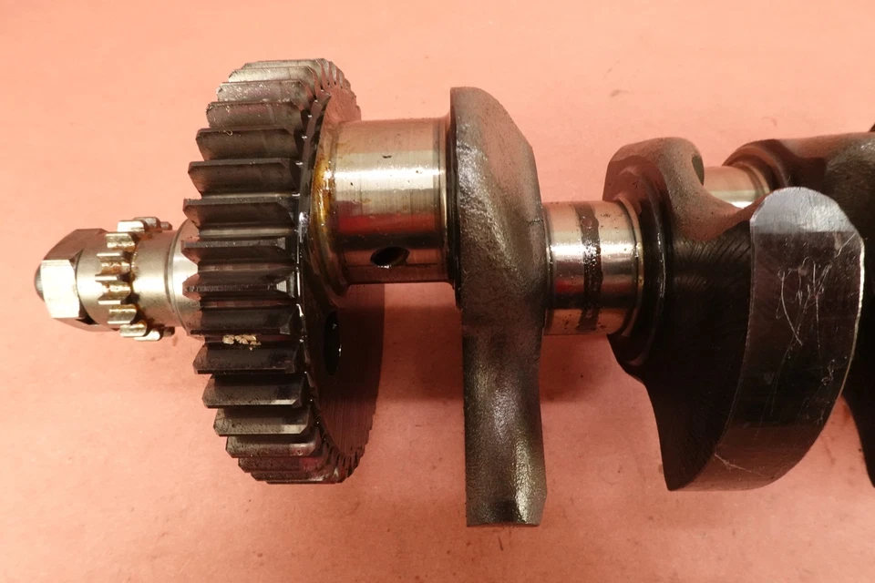 Коленчатый вал двигателя 2006-2008 Triumph Daytona 675 - Изображение 2 из 4