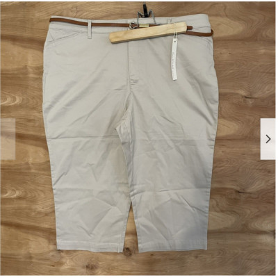 GLORIA VANDERBILT KHAKI UNLIMITED CAPRI BELTED PANTS (KHAKI 14)NWT  display picture 1