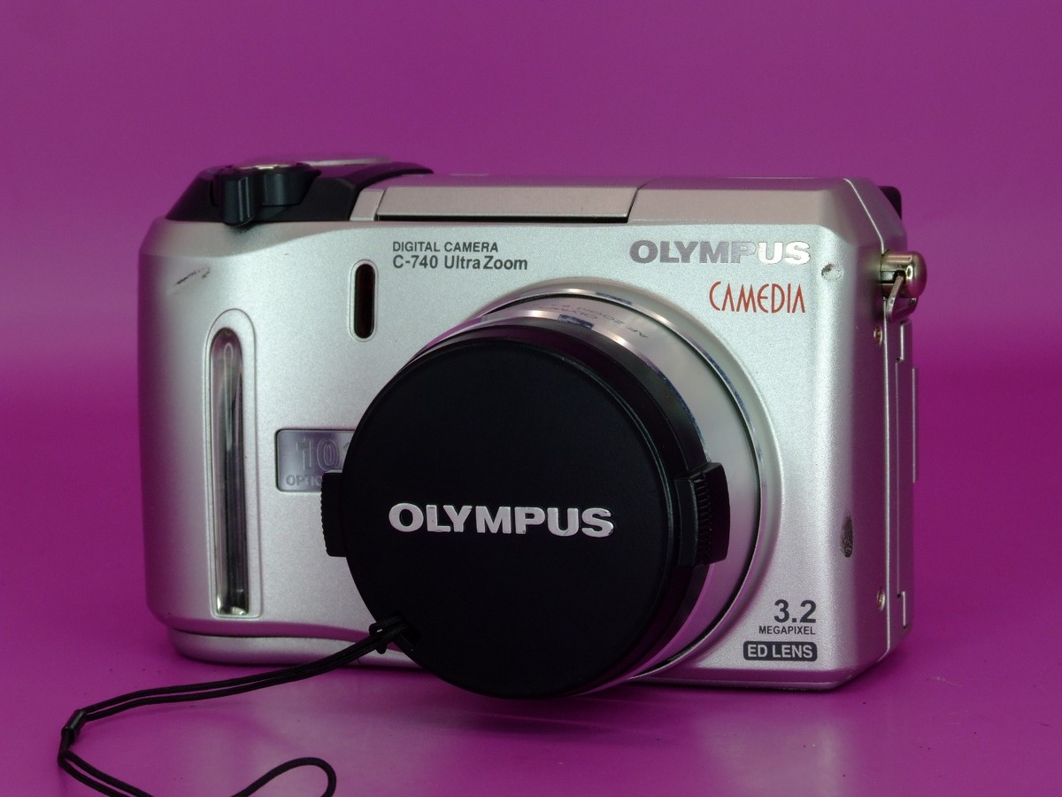 Olympus Camedia C-740 Ultra Zoom 3.2MP 10x Optical Zoom CCD