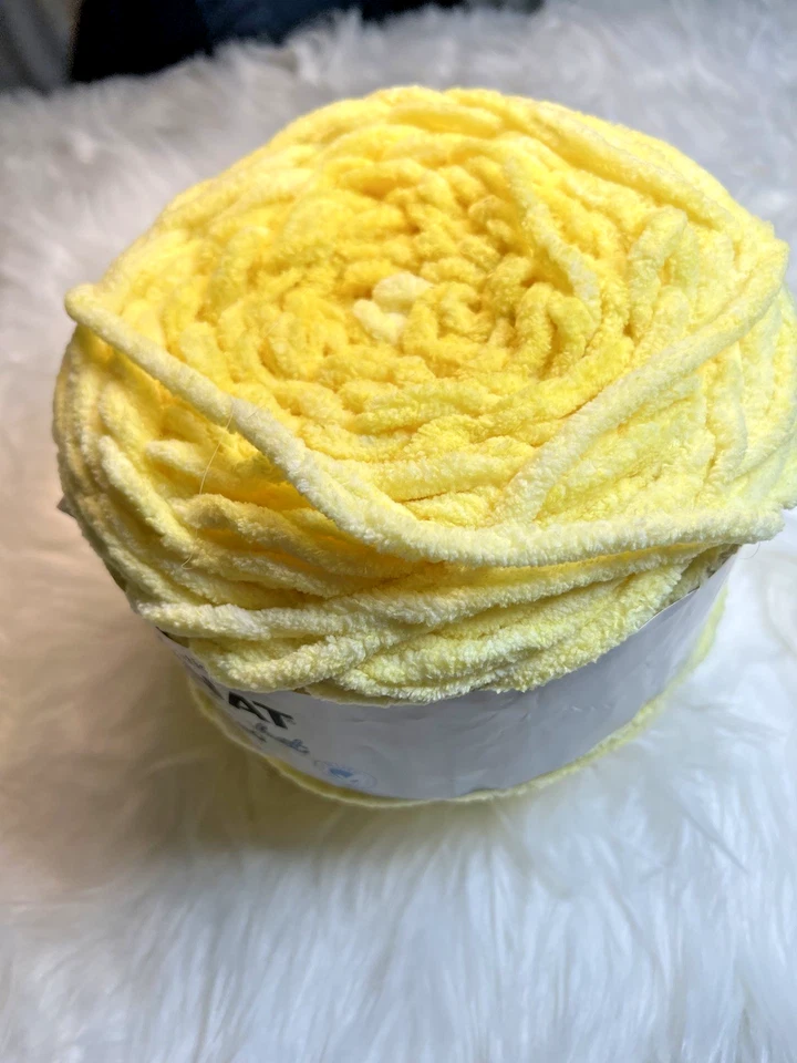 Bernat Baby Blanket Dappled Yarn–Sunny – Super Bulky Soft Chenille - Image 2 of 3