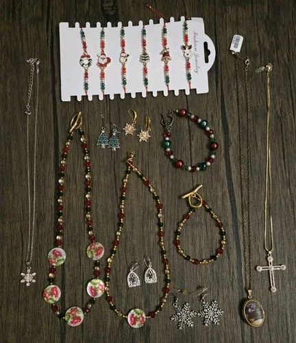 Vintage To Now Estate Christmas Costume Jewelry Lot 5
