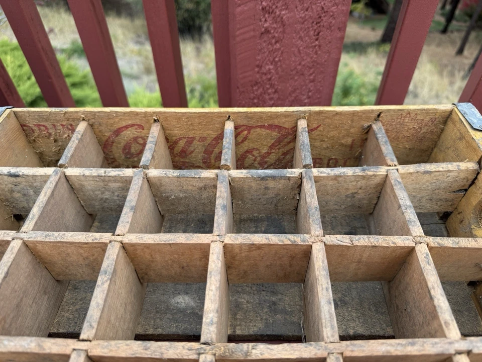 Caja de 24 botellas Coca Cola “Chatta Box” 1945 hecha en EE. UU. Foto 3 de 4