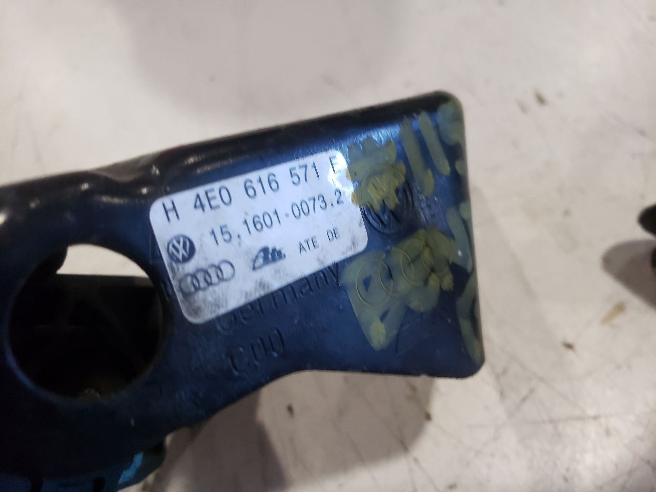 Bentley Flying Spur 2006 Rear Right Level sensors Set P/N 4E0616571E