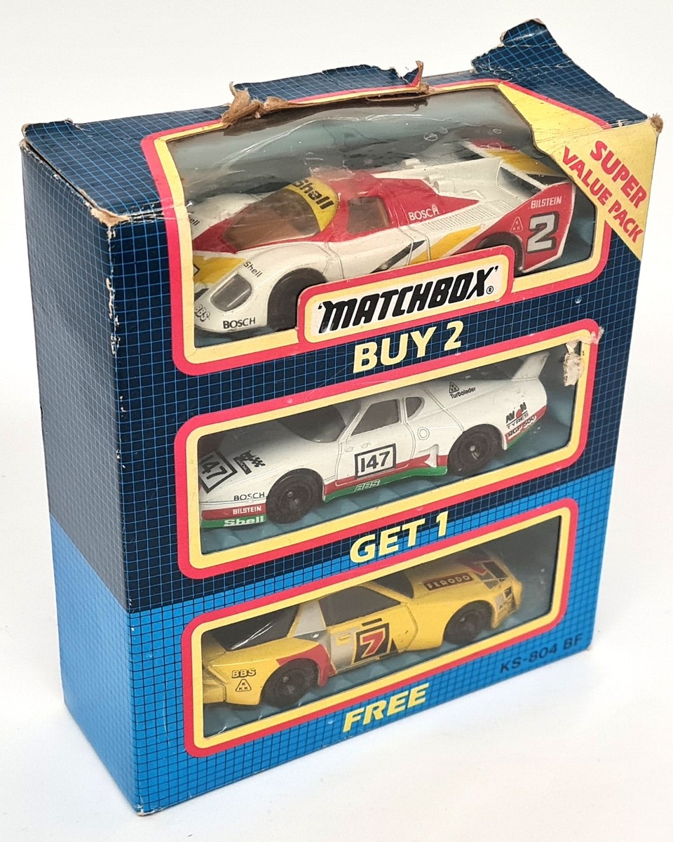 ミニカー 4台セットPorsche,Chevrolet CamaroSS BMW Matchbox Vintage Porsche, Chevy Camaro & Ferrari Race Cars