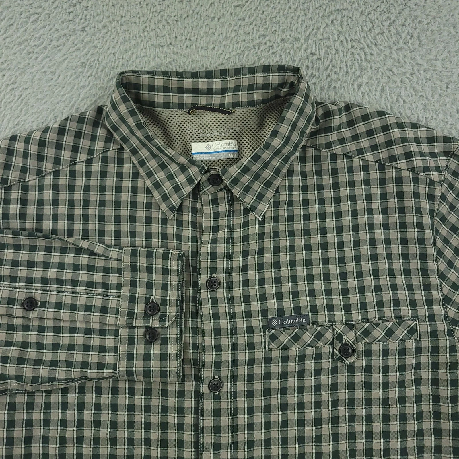 Columbia Shirt Mens Medium Green Plaid Omni-Shade Sun Protection Hiking Outdoor
