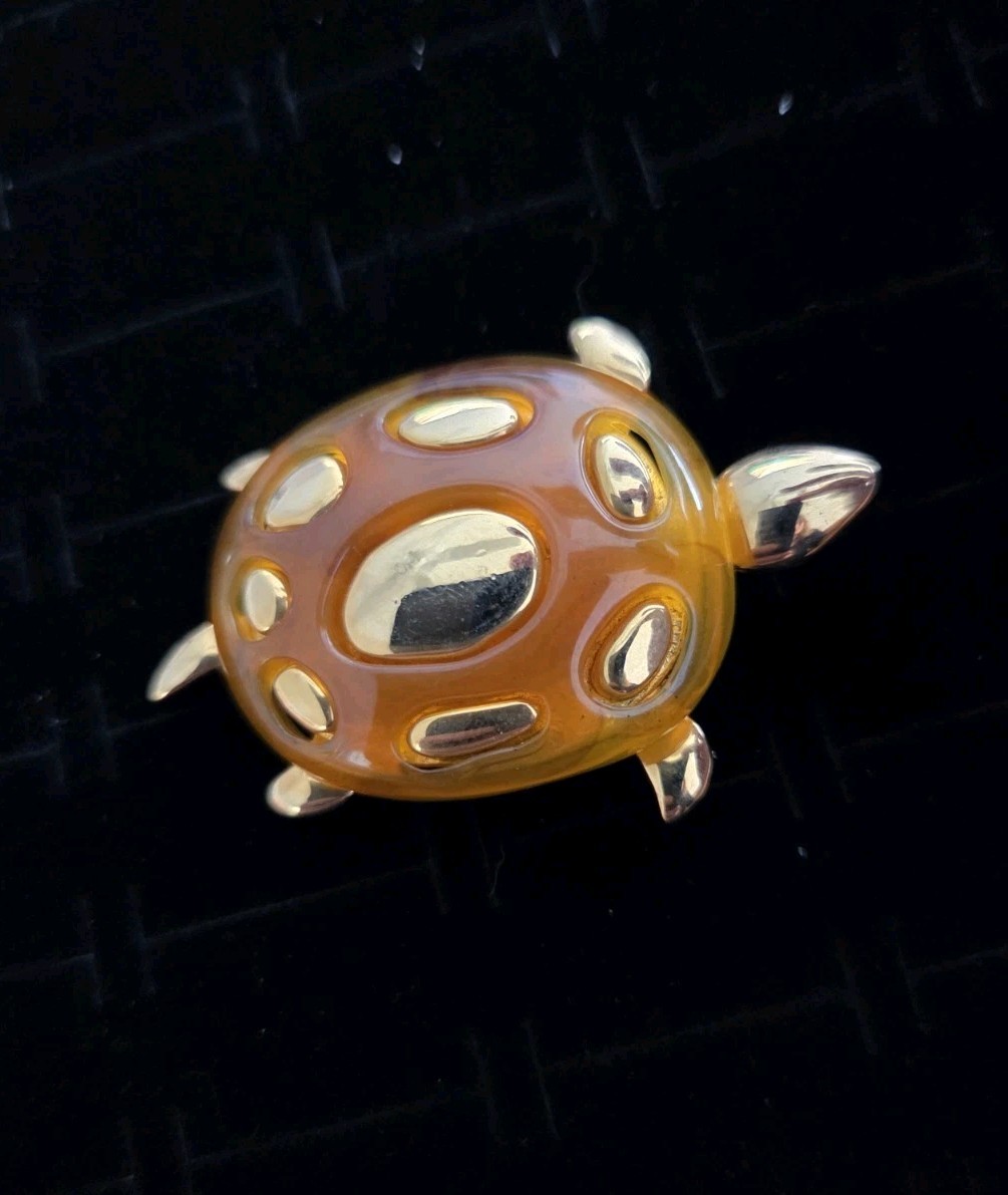 Vintage Large SEA TURTLE Brooch Signed LC Lucite Bright Gold Tone Liz Claiborne