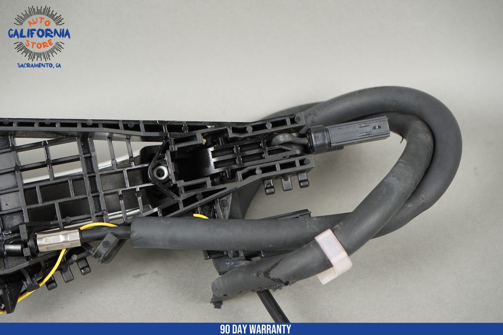 14-17 Maserati Ghibli M157 Front Left Driver Exterior Door Handle Chrome OEM