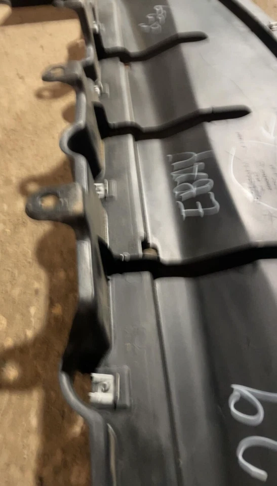 11-14 CHRYSLER 200 PARACHOQUES DELANTERO CIERRE PANEL RADIADOR SALPICADURAS MOPAR OEM Foto 4 de 4