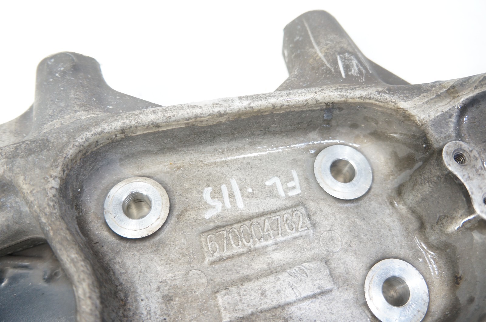 2014-2017 Maserati Ghibli RWD Front Left Driver Knuckle Spindle OEM