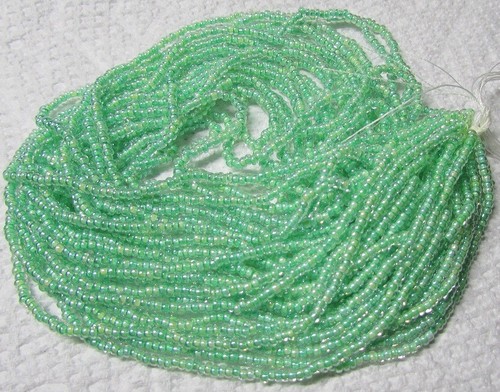 Czech 11/0 Preciosa Color-Lined Transp Rocaille Glass Seed Beads 12-strand Hank - Picture 76 of 146