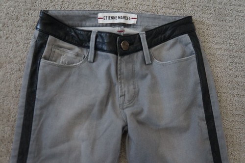 NEW Etienne Marcel Gray MidRise Denim Novelty Stretch Skinny Jeans Leather 25 26 - Picture 2 of 6