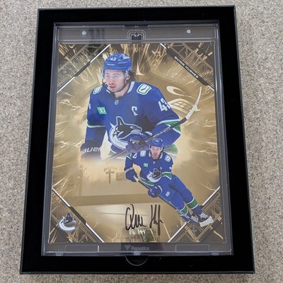 2025-26 Fanatics Emanate Quinn Hughes Auto Signed GOLD 1/50 Bookend Wild/Canucks