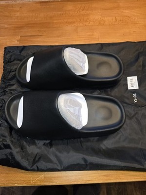 Size 11 - YZY YS-01 Slide Black Yeezy AUTHENTIC NEW IN HAND SHIP NOW!