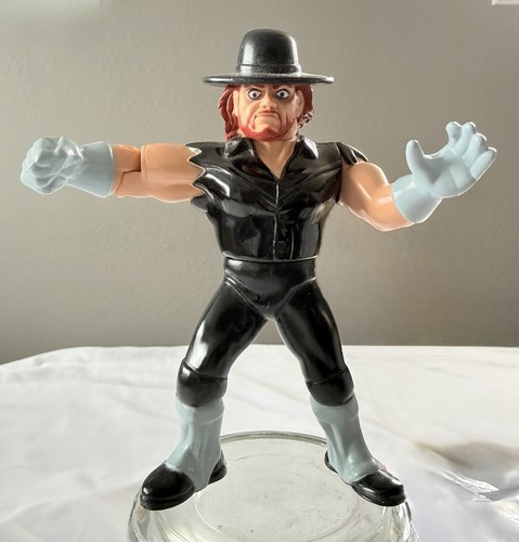1990�s Vintage Titan Sports WWF Hasbro The Underta...