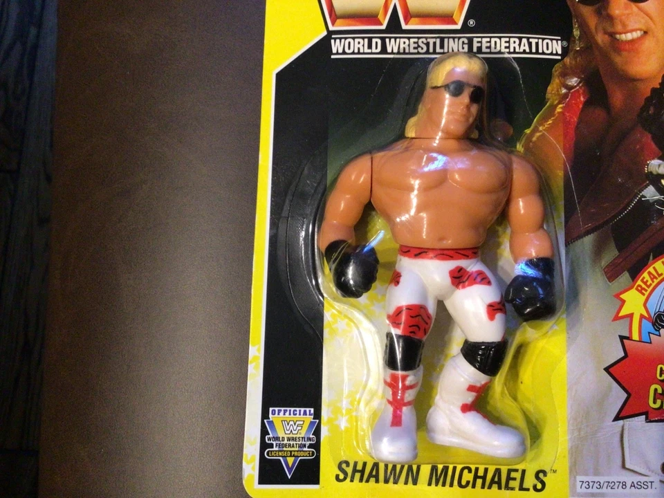 WFF WORLD WRESTLING FEDERATION 1993 SHAWN MICHAELS PANTALONES BLANCOS EN TARJETA ORIGINAL Foto 3 de 4