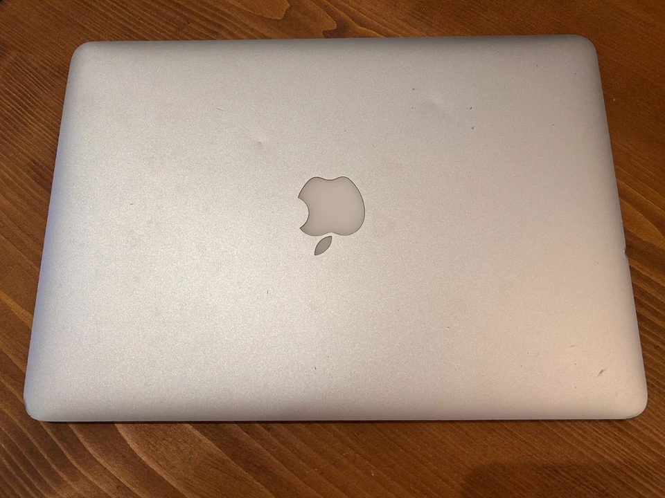 2 x Apple MacBook Air Core i5" 13" (Early 2014) & (Early 2015) Working - Image 4 of 4