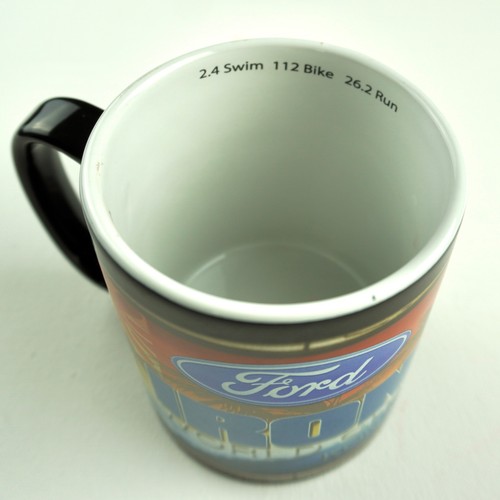 TAZZA CAFFÈ GRANDE VINTAGE FORD IRONMAN WORLD CHAMPIONSHIP TRIATHLON KONA HAWAII HI - Foto 2 di 7