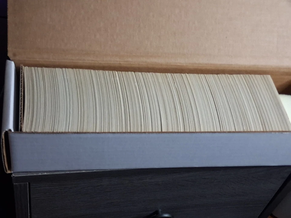 1981 Fleer Baseball Complete Set 660 NM Baines Gibson Valenzuela RC Rookie - Image 3 of 3