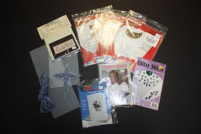  VINTAGE 4 CROSS STITCH KITS &  5 IRON ON TRANSFERS CHRISTMAS /EASTER THEME. NIP