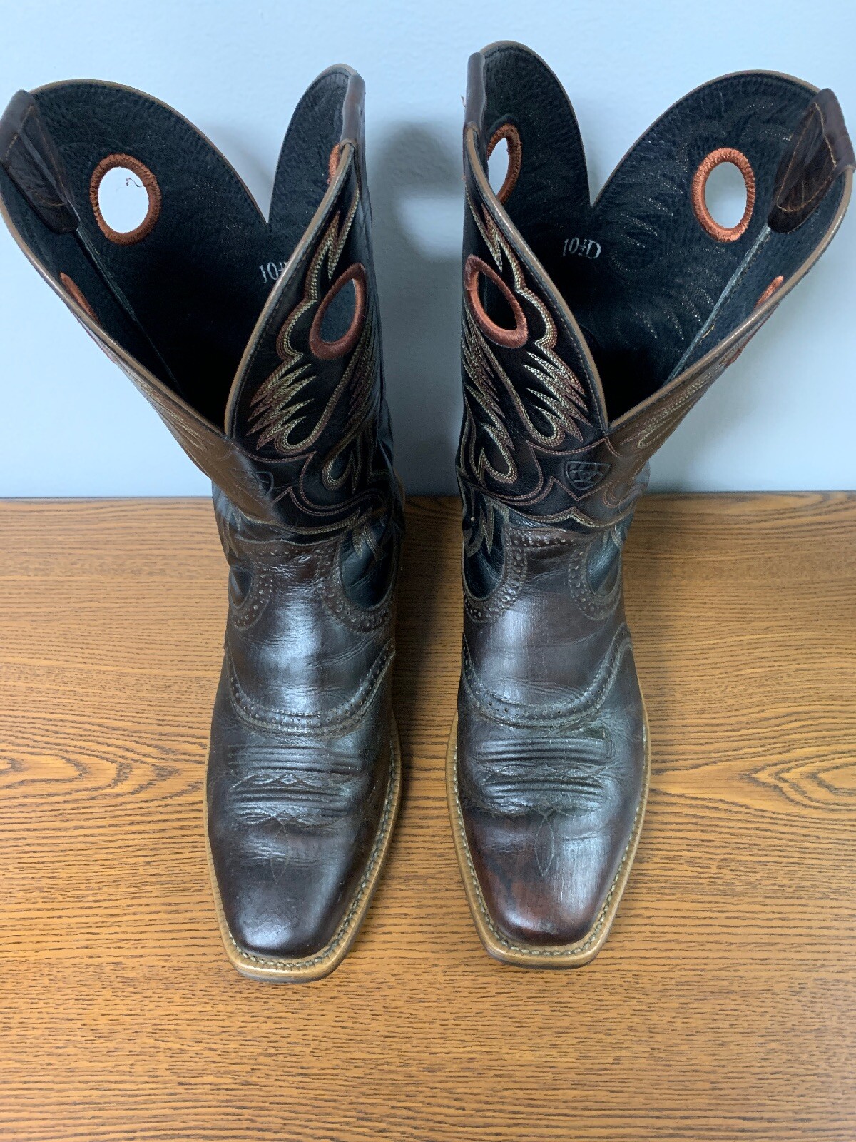 ariat heritage roughstock round toe