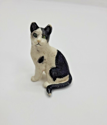 Schleich Black and White Sitting Cat Figure 13637 Retired