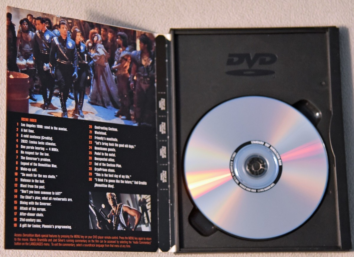 Demolition Man DVD Sylvester Stallone, Wesley Snipes & Sandra Bullock Demolition Man DVD Sylvester Stallone, Wesley Snipes & Sandra Bullock