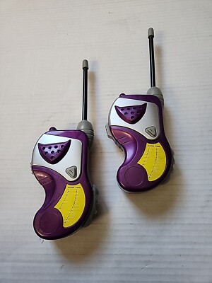 Walkie Talkie 2 Pieces Pre-owned 
