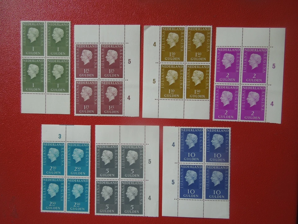 G6177 NETHERLANDS 1969-81 JULIANA DEFINITIVES BLOCKS OF 4 SEE DES - Image 2 of 2