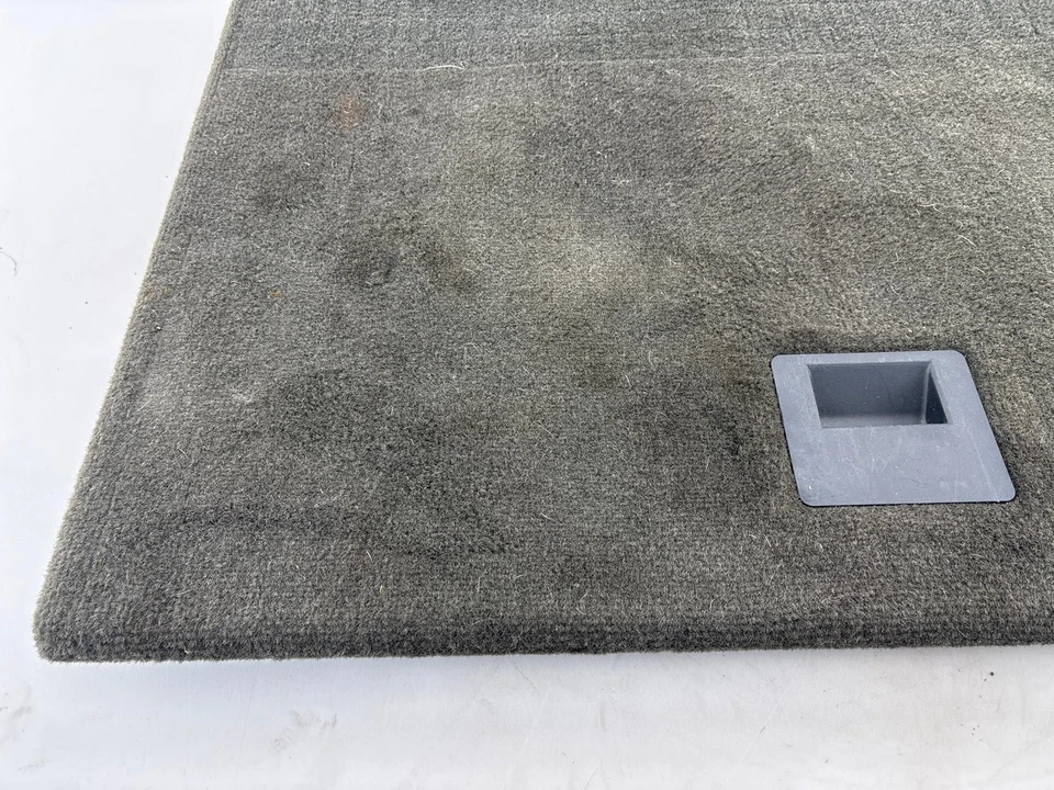 2010 - 2017 Chevrolet Equinox porta-malas traseiro pneu sobressalente revestimento carpete fabricante de equipamento original - Imagem 4 de 4