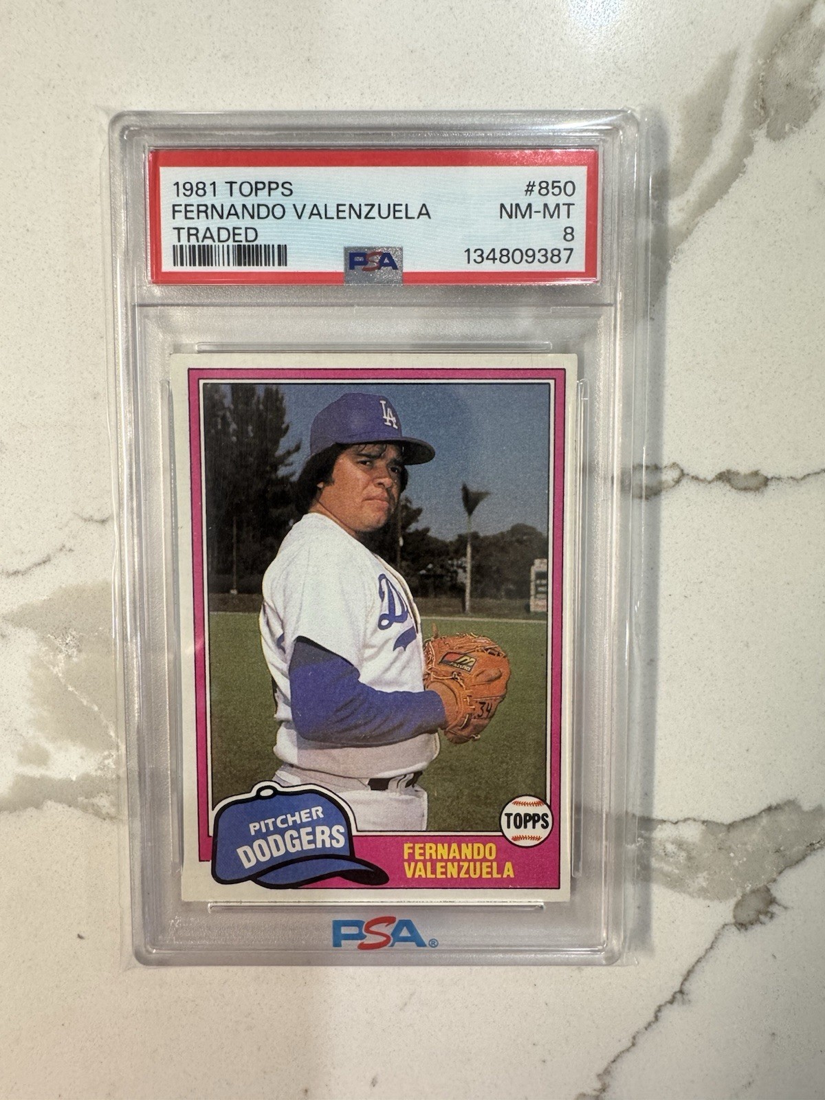 1981 Topps Traded - Fernando Valenzuela #850 PSA 8