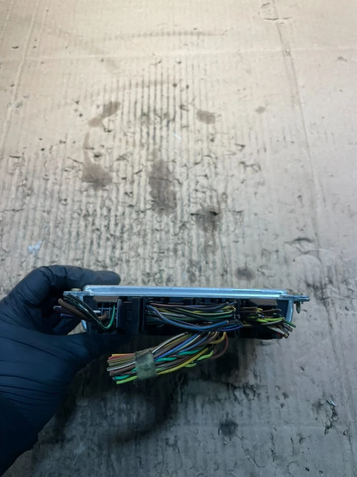 BMW 325i 2003 2004 2005 ECU ECM módulo de control del motor computadora OEM V2152 DW Foto 2 de 4