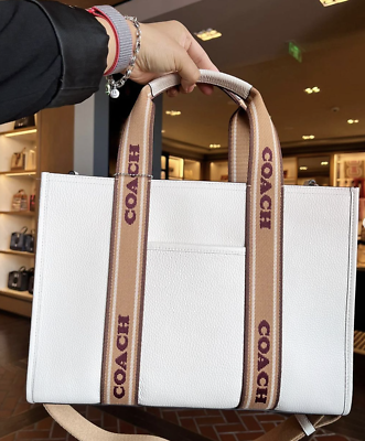coach スミストート　CN058 NWT Coach Smith Tote In Signature Canvas/leather CR101/CN058/CM067
