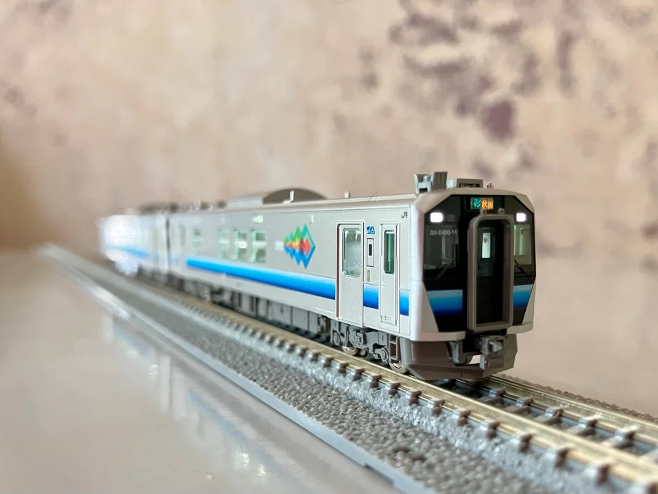 Tomix 98105 - GV-E400 (Akita Livery) (2-car) - N Gauge
