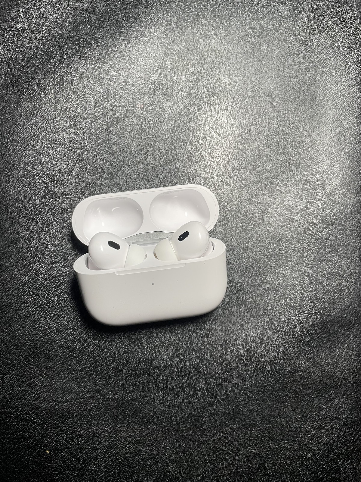 Apple AirPods Pro 2nd Generation with MagSafe Wireless Charging Case (USB‑C)
