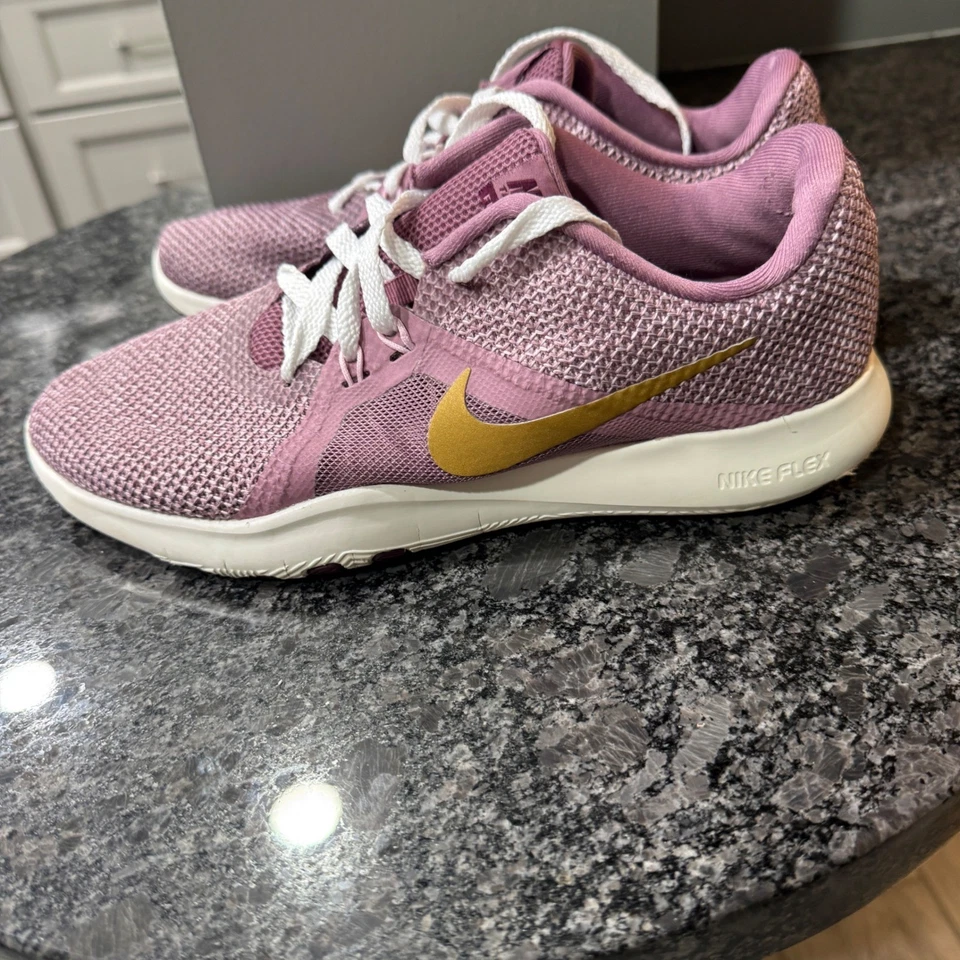 Nike Flex TR 8 Zapatos de Entrenamiento para Mujer Talla 8 Rosa Dorado Tenis para Correr Foto 3 de 4